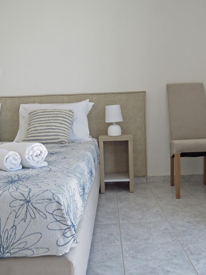 Loukas Beach Rooms Кіотарі Екстер'єр фото