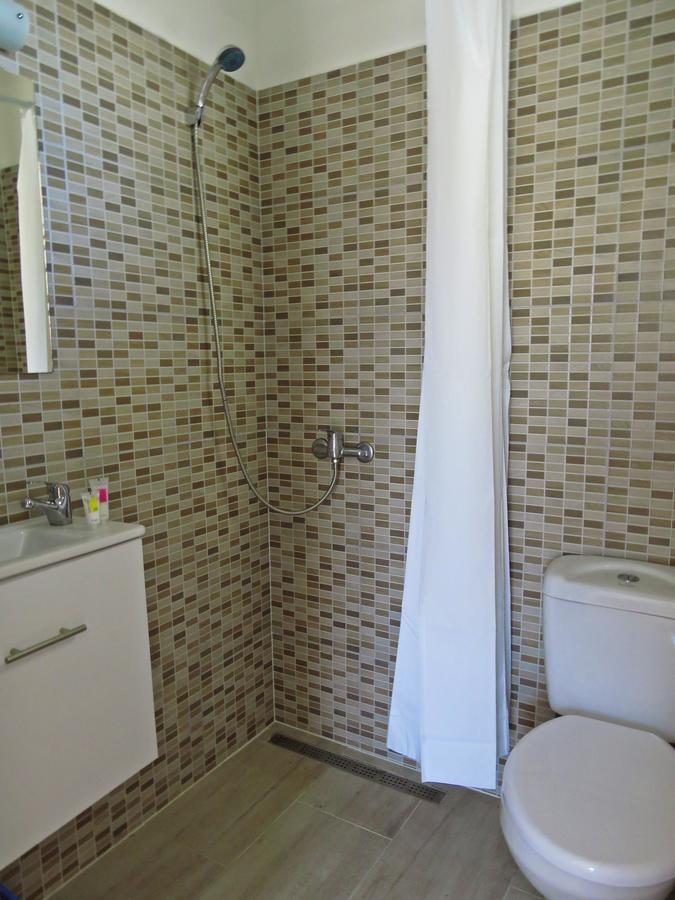 Loukas Beach Rooms Кіотарі Екстер'єр фото