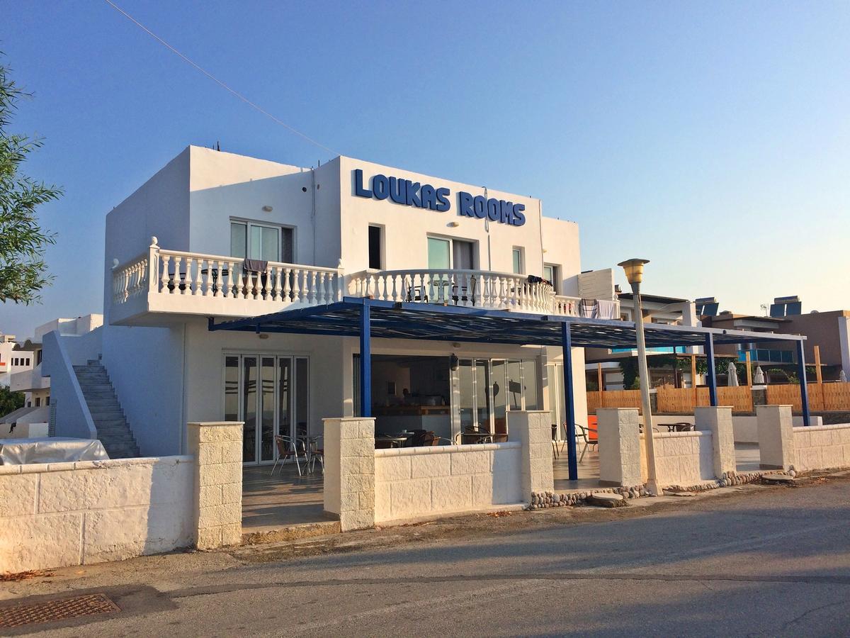 Loukas Beach Rooms Кіотарі Екстер'єр фото